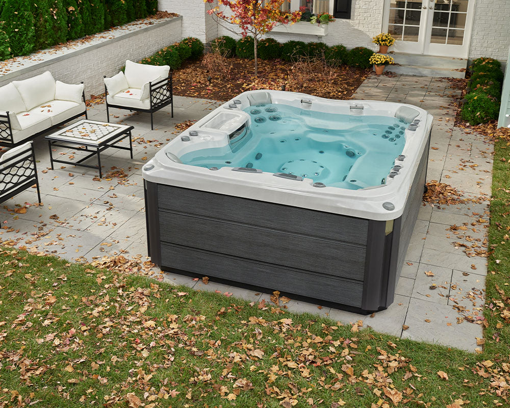 Garden Spas Lifestyle Image 1