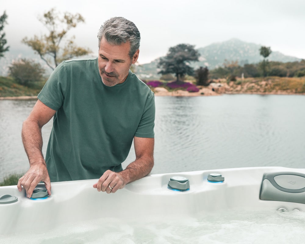 How to Clean Your Hot Tub